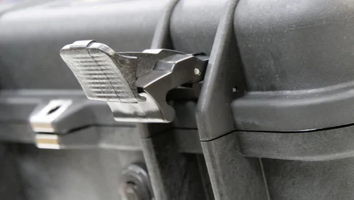 Double Throw Snapping Latches