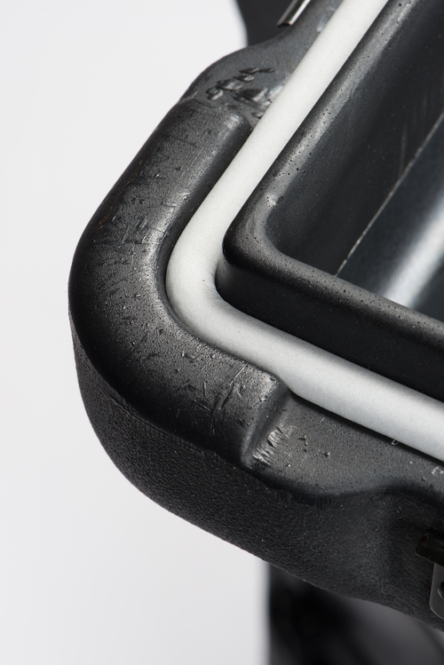 O -ring for a Water Tight Seal.