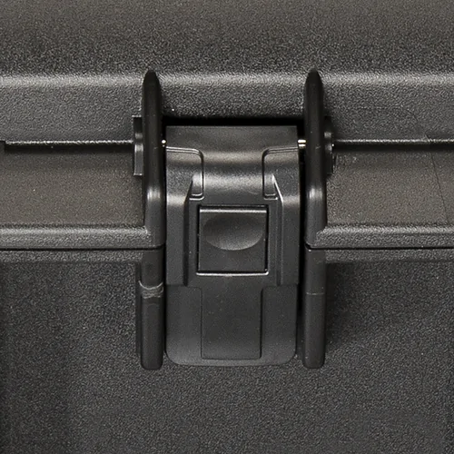 Press and Pullâ„¢ Latches