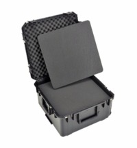 SKB 3I-2222-12B-C Case with Wheels (with Cubed Foam)