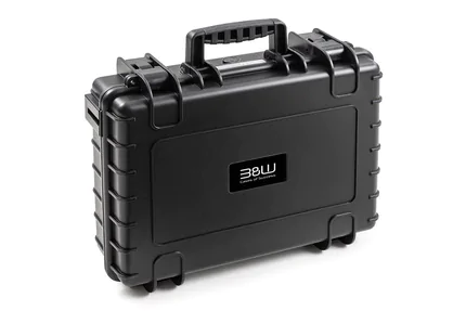 B&W Outdoor Case Type 5040 (PP.162): Black - Three-Quarter Front Closed