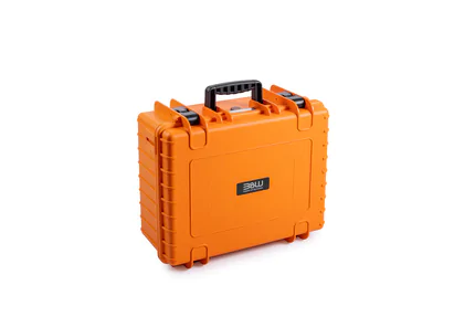 B&W Outdoor Case Type 6000 (PP.326): Black - Three-Quarter Front Closed