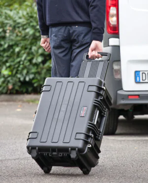 Explorer 5326 Case With Wheels - Black Carrying