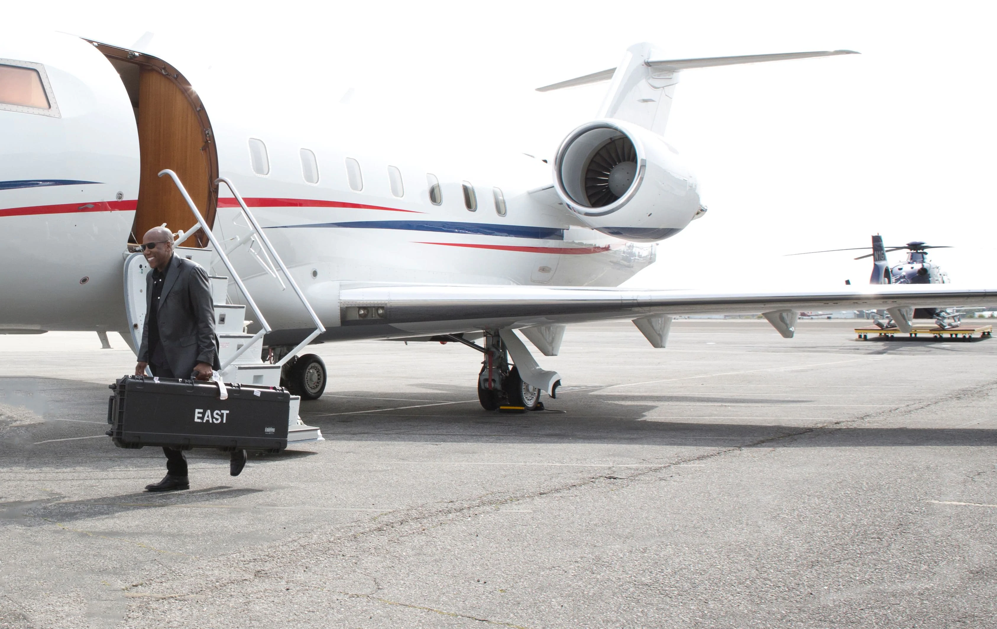 Muscian Nathan East with his SKB Case